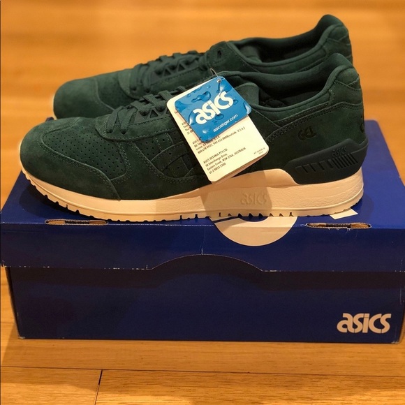 ASICS - Picture 4 of 5